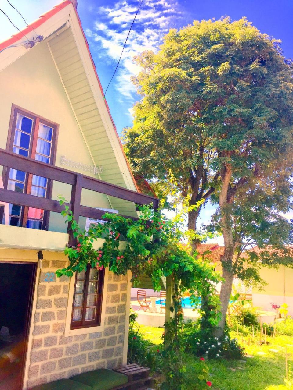 Hostel Mueller Na Praia De Mocambique Florianopolis Exterior photo
